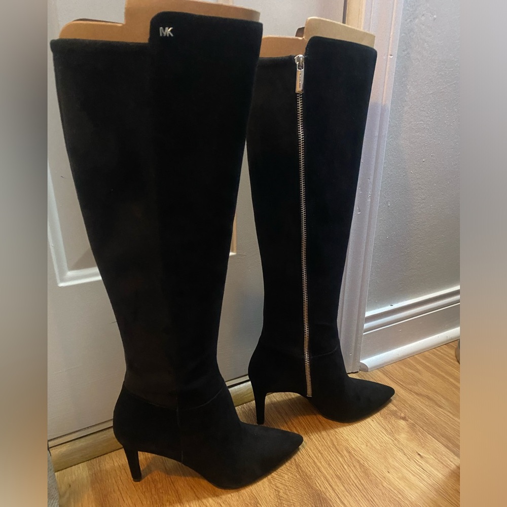 Black Women’s Michael Kors Dorothy Flex Boot Suede 7.5